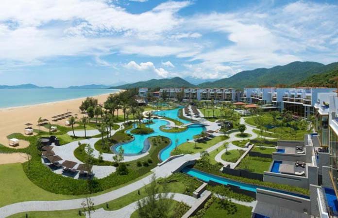 Khách sạn Angsana Lăng Cô là một trong những lựa chọn hàng đầu cho du khách muốn tận hưởng không gian nghỉ dưỡng tuyệt vời.